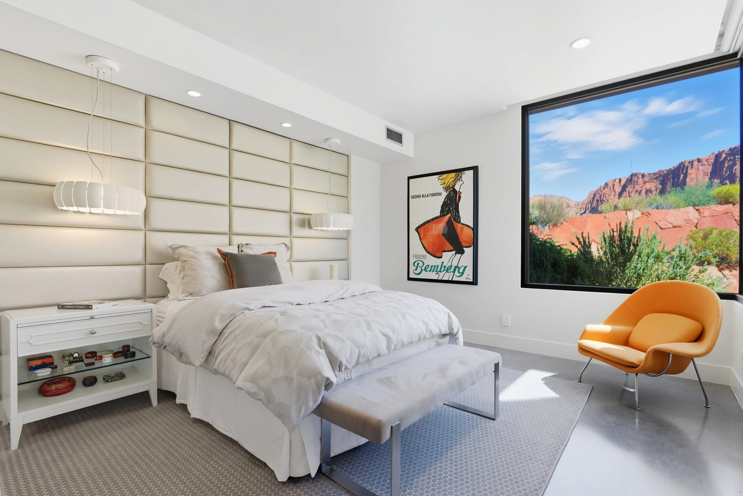 Primary Bedroom.jpg