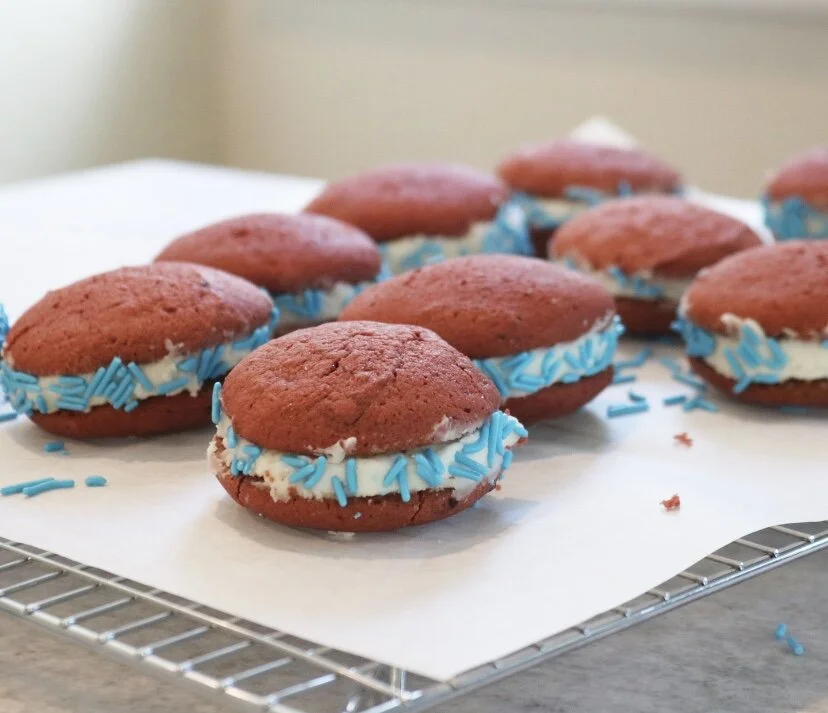 Red, White &amp; Blue Whoopie Pies with Cream Cheese Filling 
