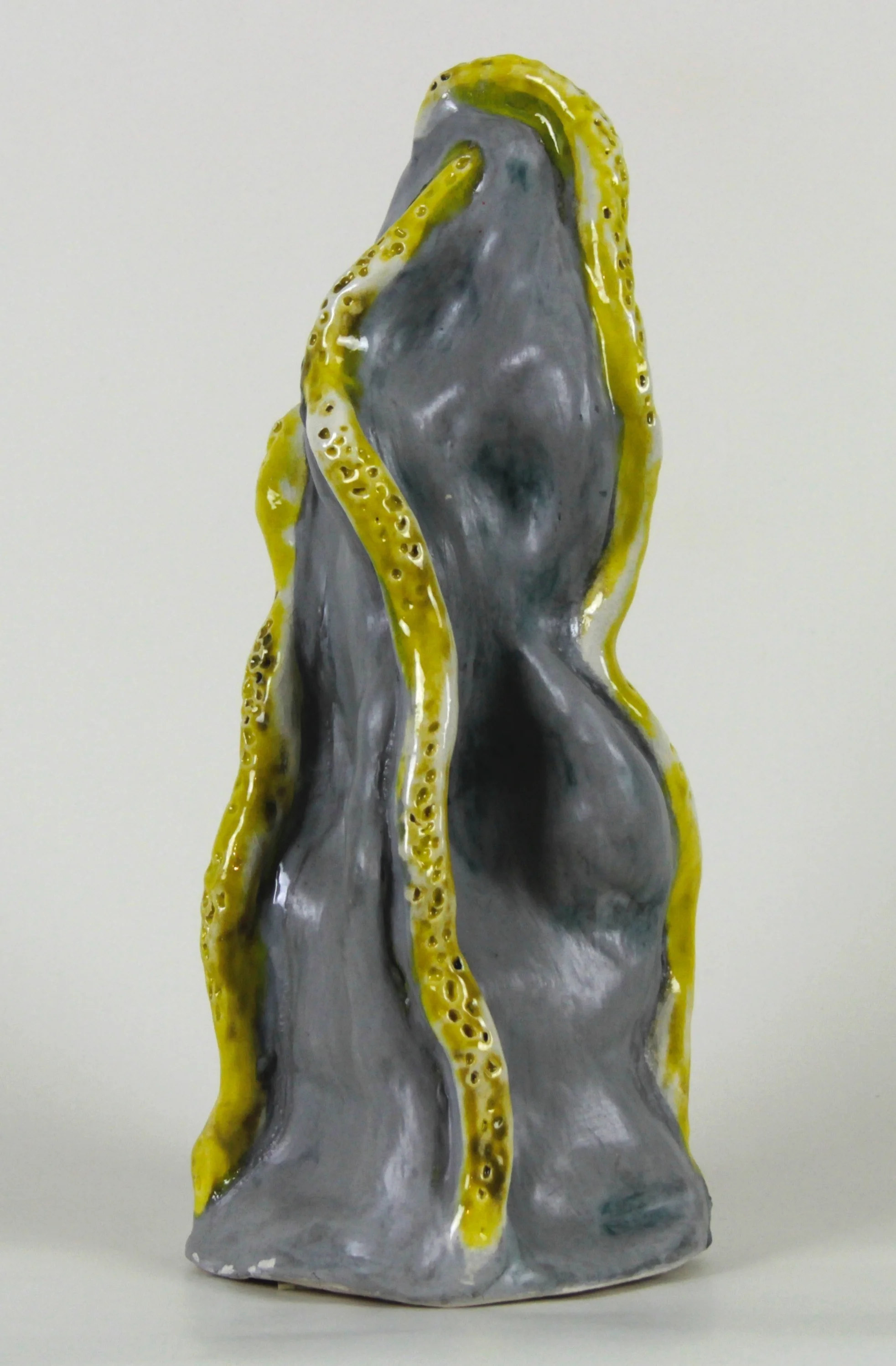 scultpure grey yellow1.jpg
