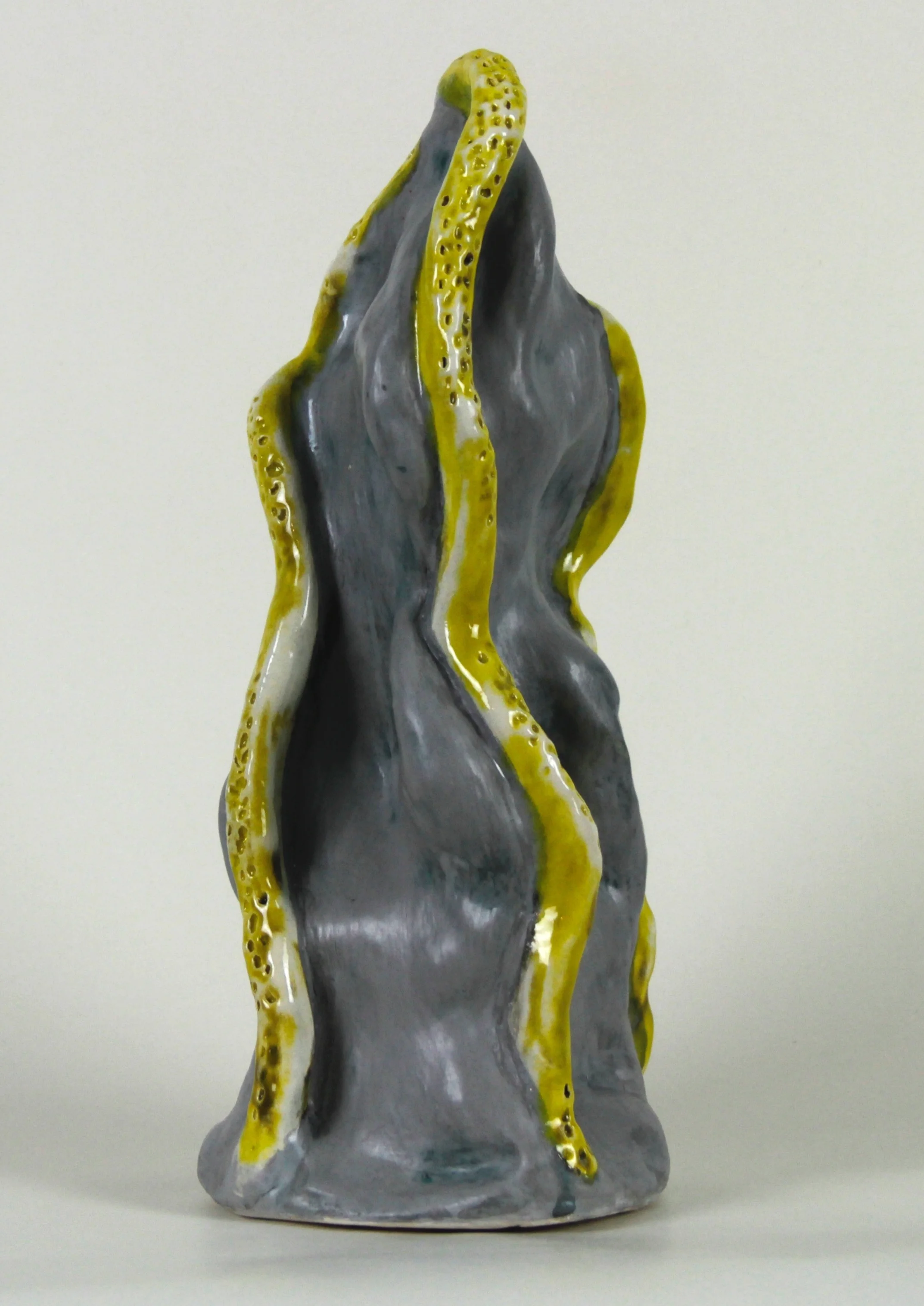 sculpture yellow grey2.jpg