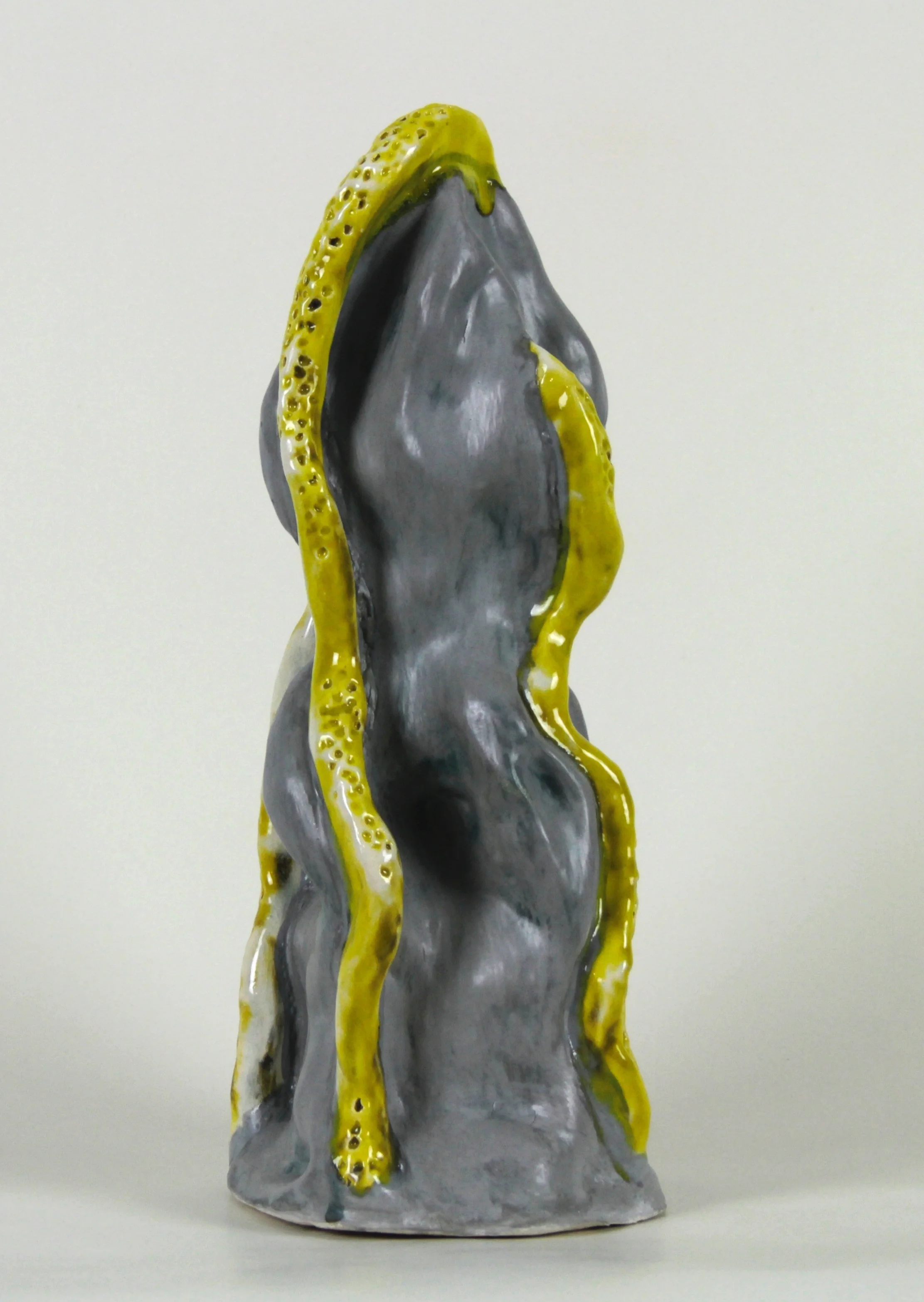 sculpture yellow grey3.jpg