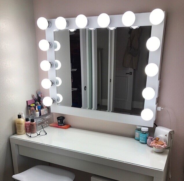 14 Bulb Vanity Mirror With Hollywood, Vanity Mirror Hollywood Lights