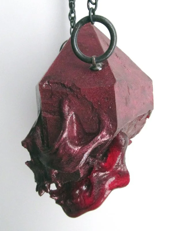 crimsonlookleft.jpg
