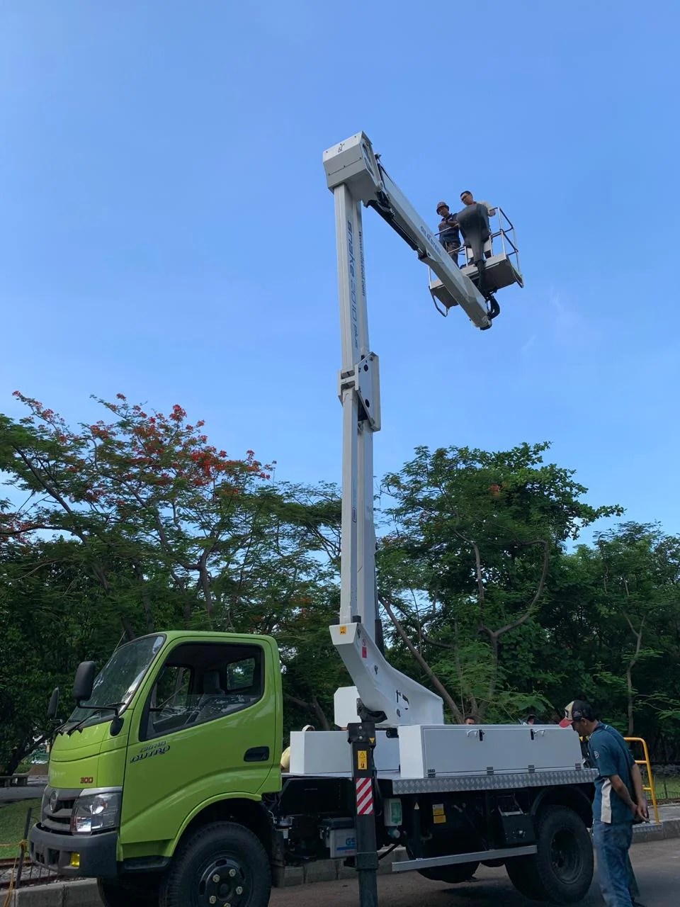 WhatsApp Image 2018-12-06 at 4.40.35 PM.jpeg