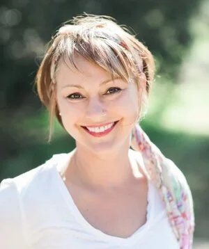 Dr. Nikki Cohen is a Doctor of Physical Therapy that specializes in Pelvic Floor Physical Therapy, Visceral Mobilization and Craniosacral Therapy. She is passionate about working with women as they journey through pregnancy and into motherhood. She …