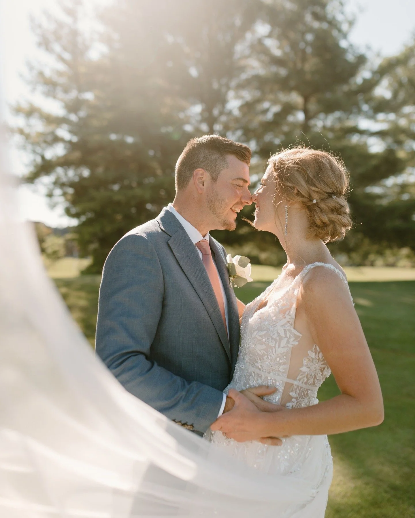 Summer is coming. 

Mercury might be in the microwave, we're on the 838940th day of winter, and you probably have whatever daycare bug came home from your germ factory tiny human. But trust.

Summer is coming.

Vendor love:
@eventsdeercreek 
@vanbell