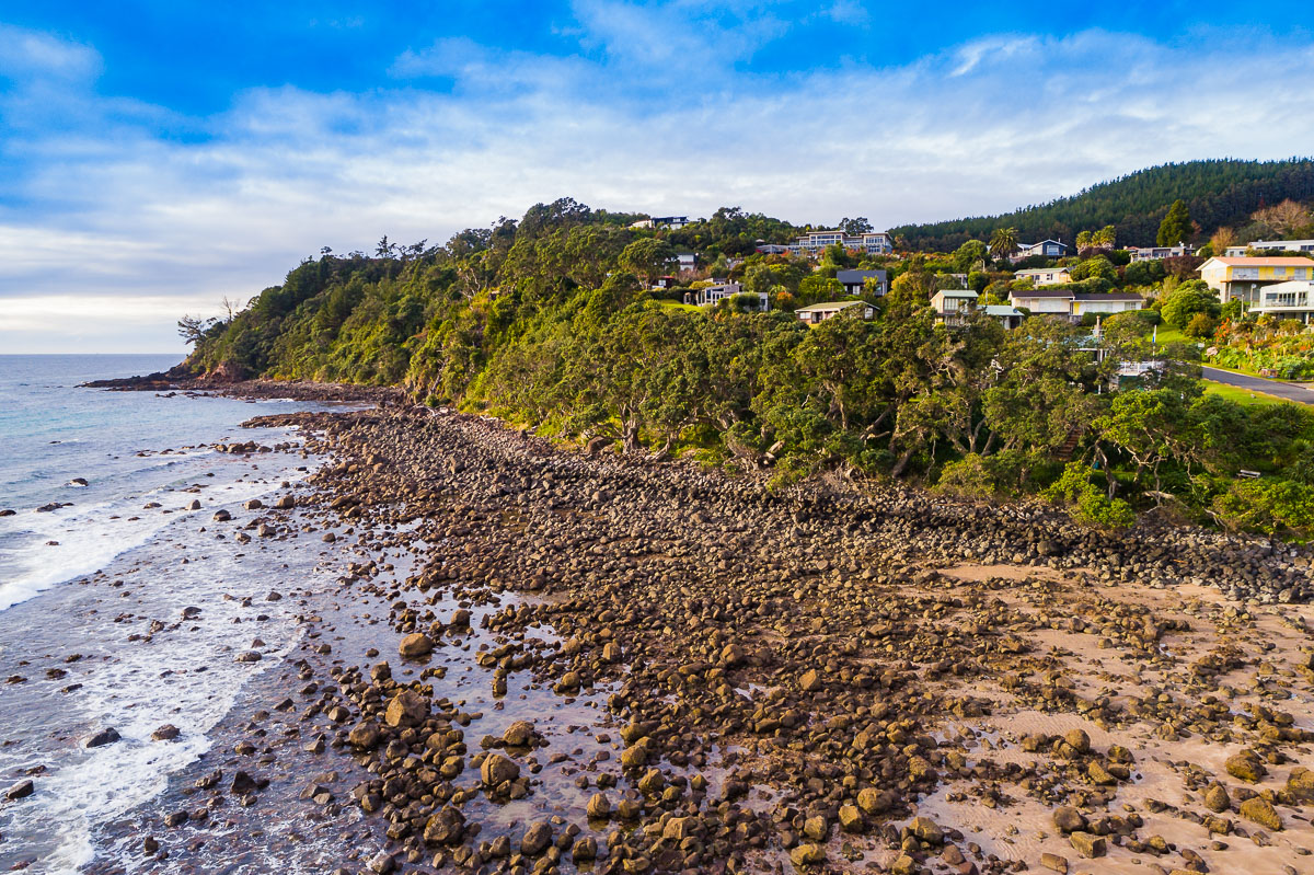 coromandel-hot-water-beach-travel-north-island-new-zealand-travel-photography-drone-aerial.jpg