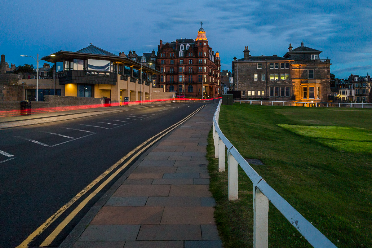 st-andrews-university-scotland-UK-scottish-town-village-city-photographer-night-evening.jpg