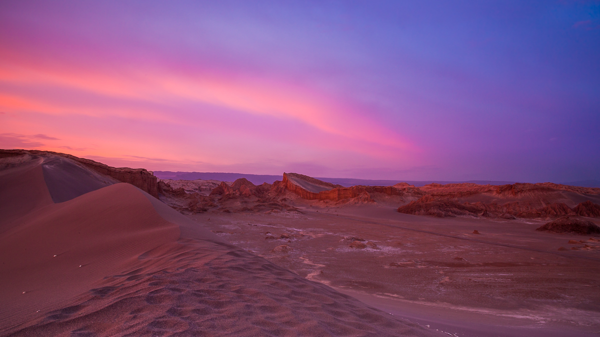 moon-valley-landscape-chile-desert-atacama-sunset-evening-valle-de-la-luna-amphiteatre.jpg