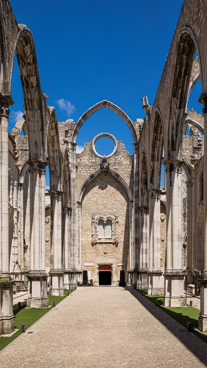 lisbon-carmo-convent-architecture-ruins-travel-europe-portugal-european-landscapes.jpg