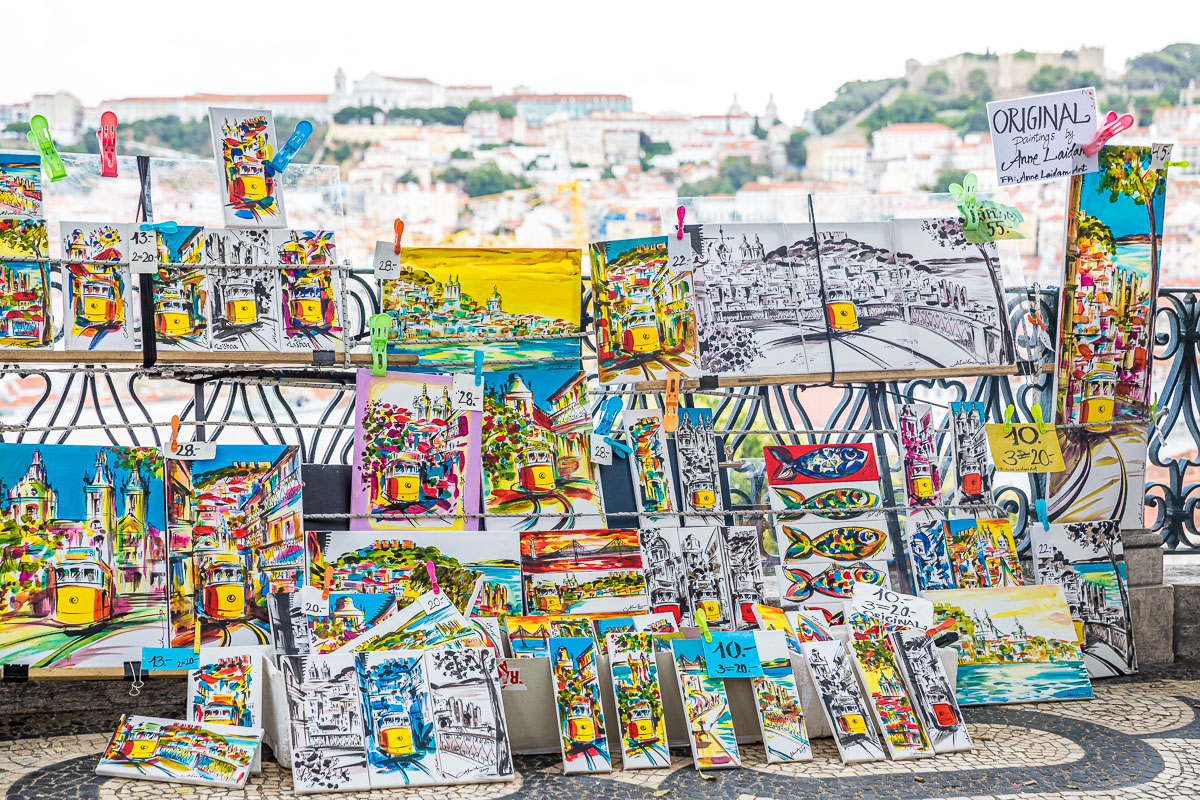 travel-photography-streets-lisbon-lisboa-portugal-europe-paintings-miradouro.jpg