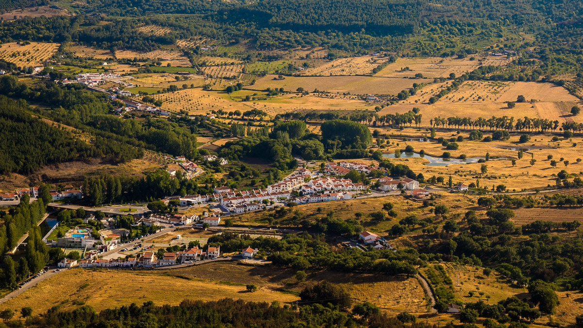 countryside-marvao-portugal-fields-farms-farmland-rural-travel-photography-roadtrip-view-views-portuguese.jpg