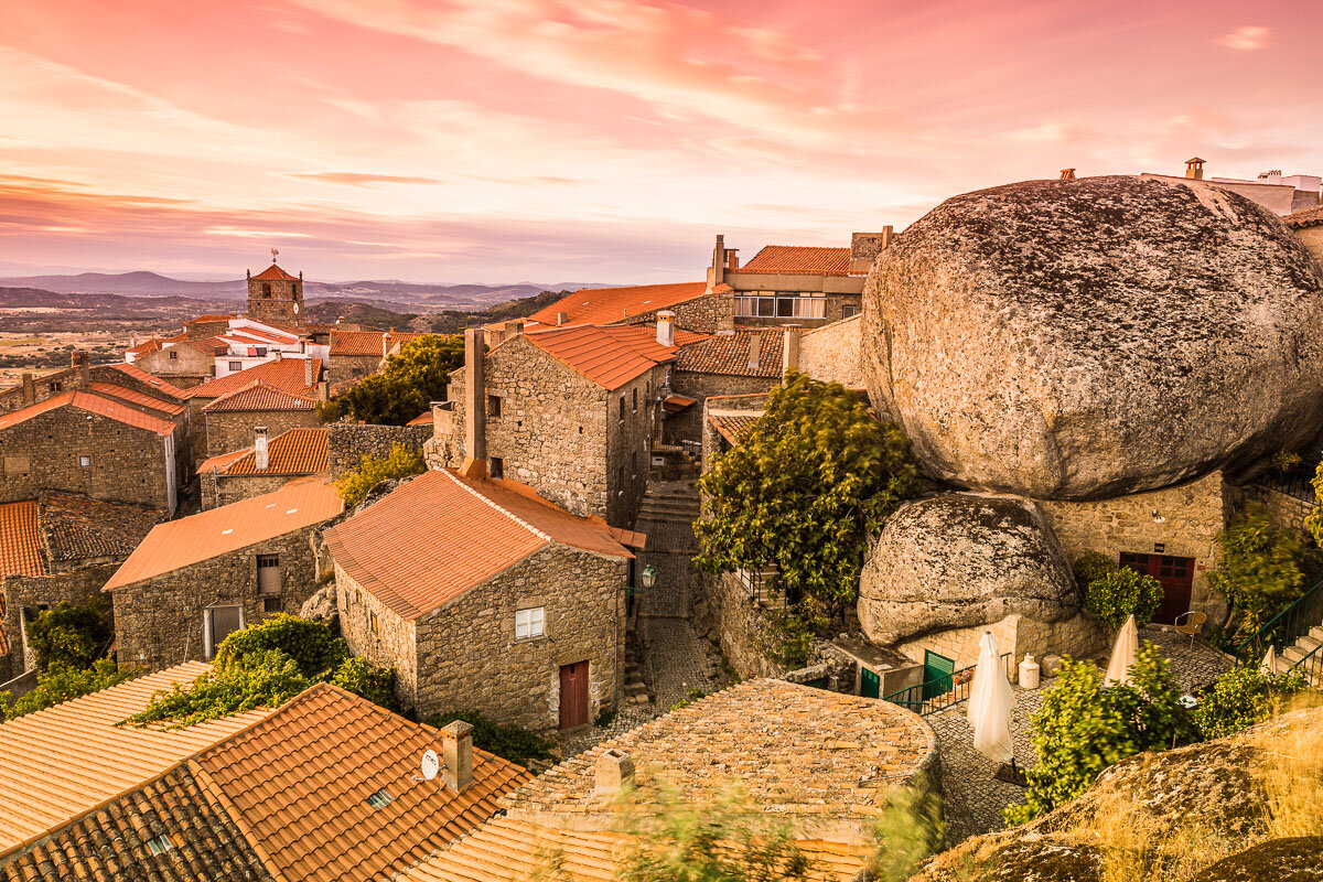 monsanto-sunset-portugal-most-portuguese-village-roadtrip-towns-medieval-red.jpg