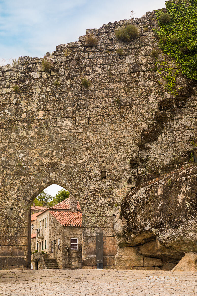 sortelha-town-village-portugal-travel-tourism-gate-entrance-photography-blog-trip-travel.jpg