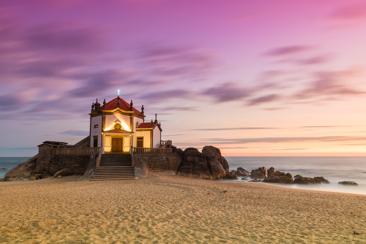 capela-do-senhor-da-pedra-portugal-porto-sunset-beach-travel-photography.jpg