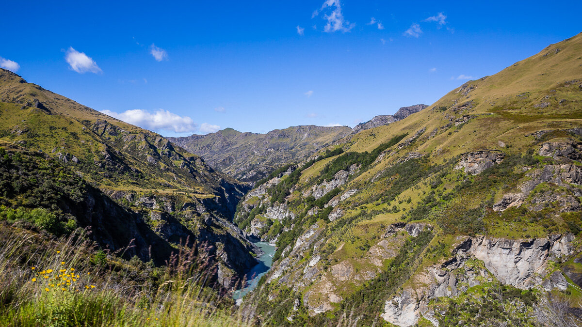 skippers-canyon-queenstown-new-zealand-south-island-river-drive.jpg