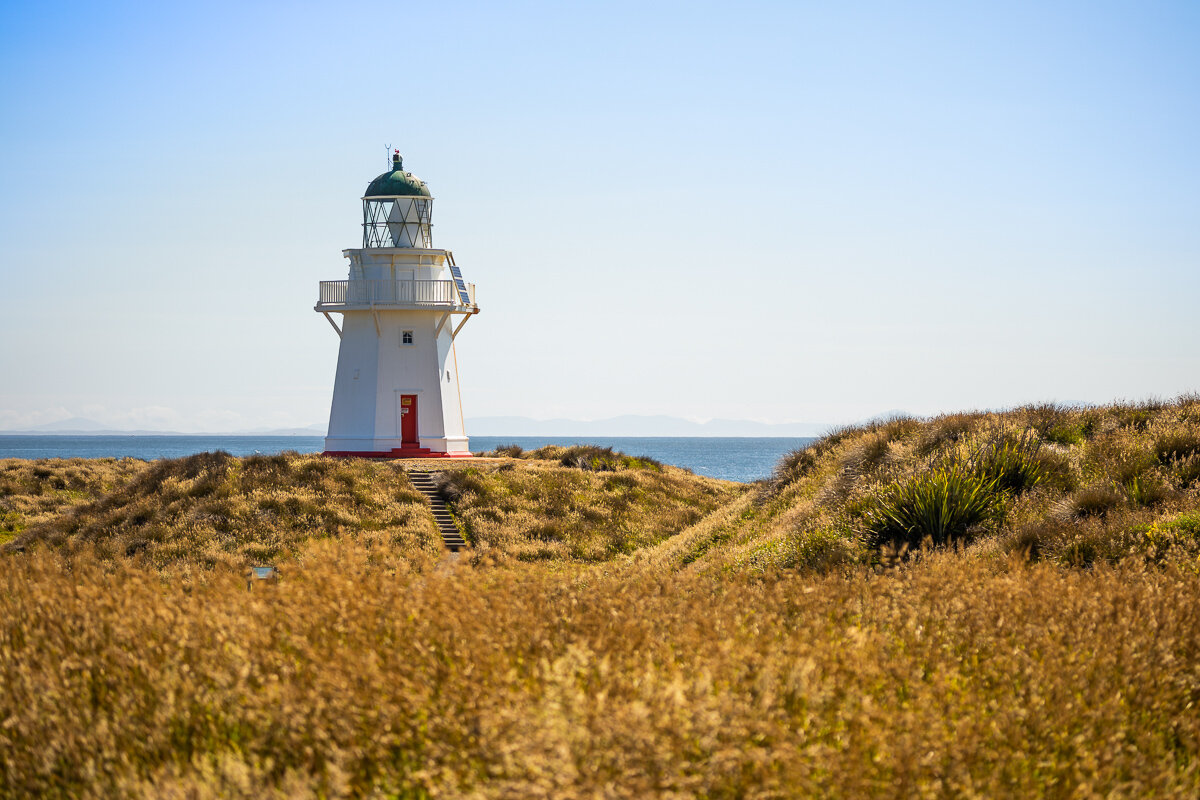 fortrose-lighthouse-new-zealand-south-island-drive-roadtrip-travel.jpg