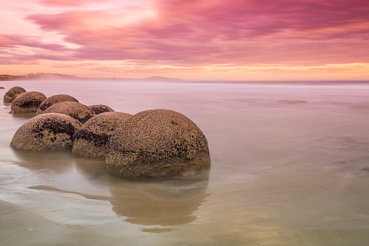 new-zealand-landscape-moeraki-boulder-boulders-beach-south-island-travel-trip.jpg