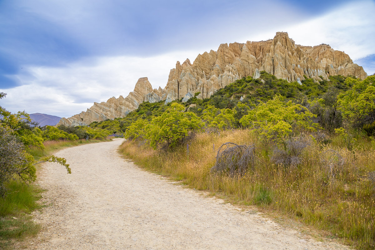 clay-cliffs-lake-tekapo-drive-daytrip-new-zealand-mulan-movie-film-set-shooting-location.jpg