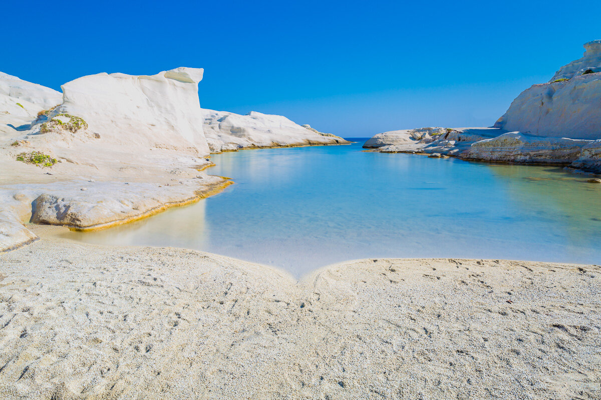 milos-sarakiniko-beach-greece-island-morning-long-exposure-white-sand-travel.jpg