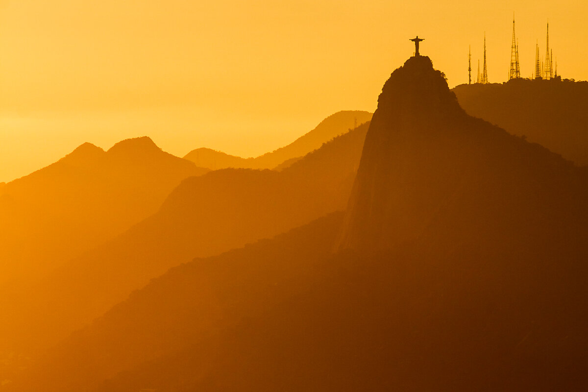 sunset-christ-redeemer-dusk-rio-de-janeiro-cristo-redentor-paisagem-fotografia-prints-sale-fine-art-brasil-brazil-photography.jpg