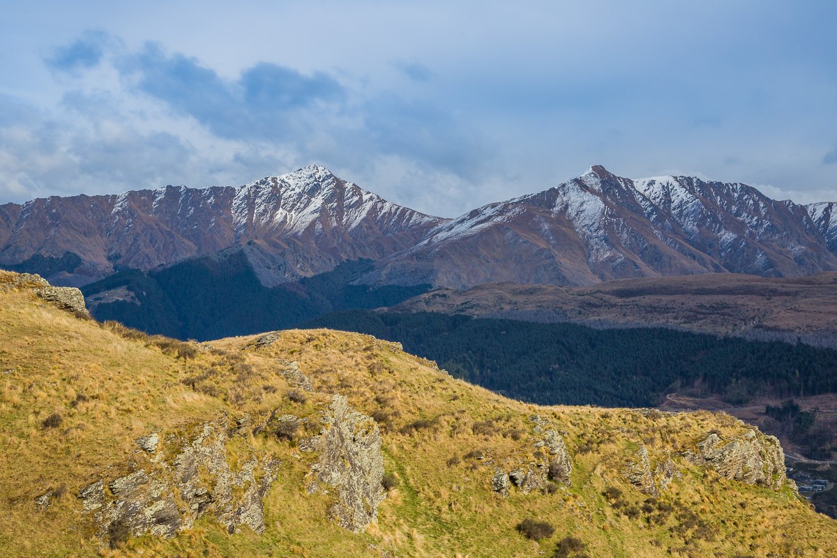 remarkables-mountain-range-queenstown-south-island-new-zealand-blog-deer-park-heights-photos.jpg