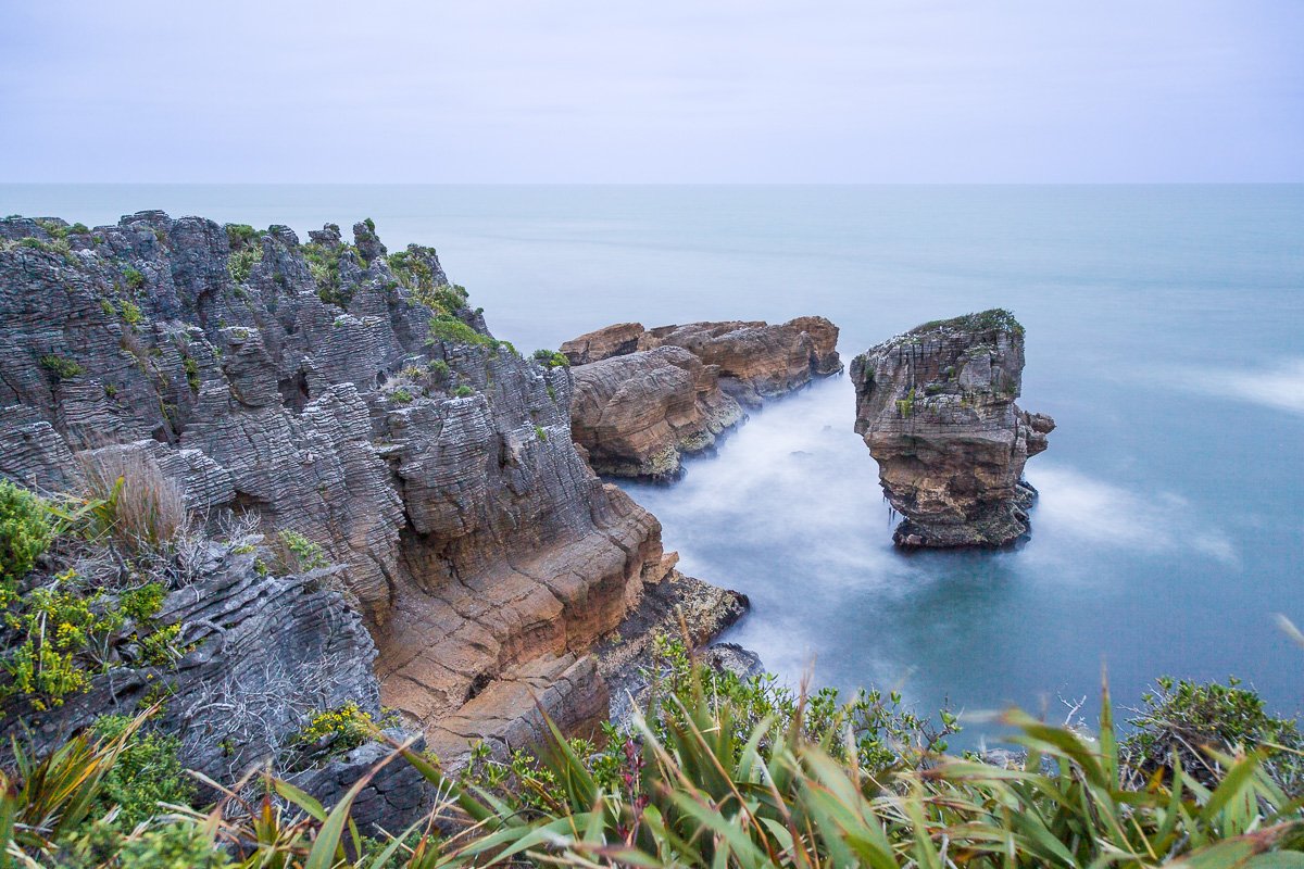 punakaiki-rocks-storm-coastline-westport-greymouth-daytrip-travel-new-zealand-south-island.jpg