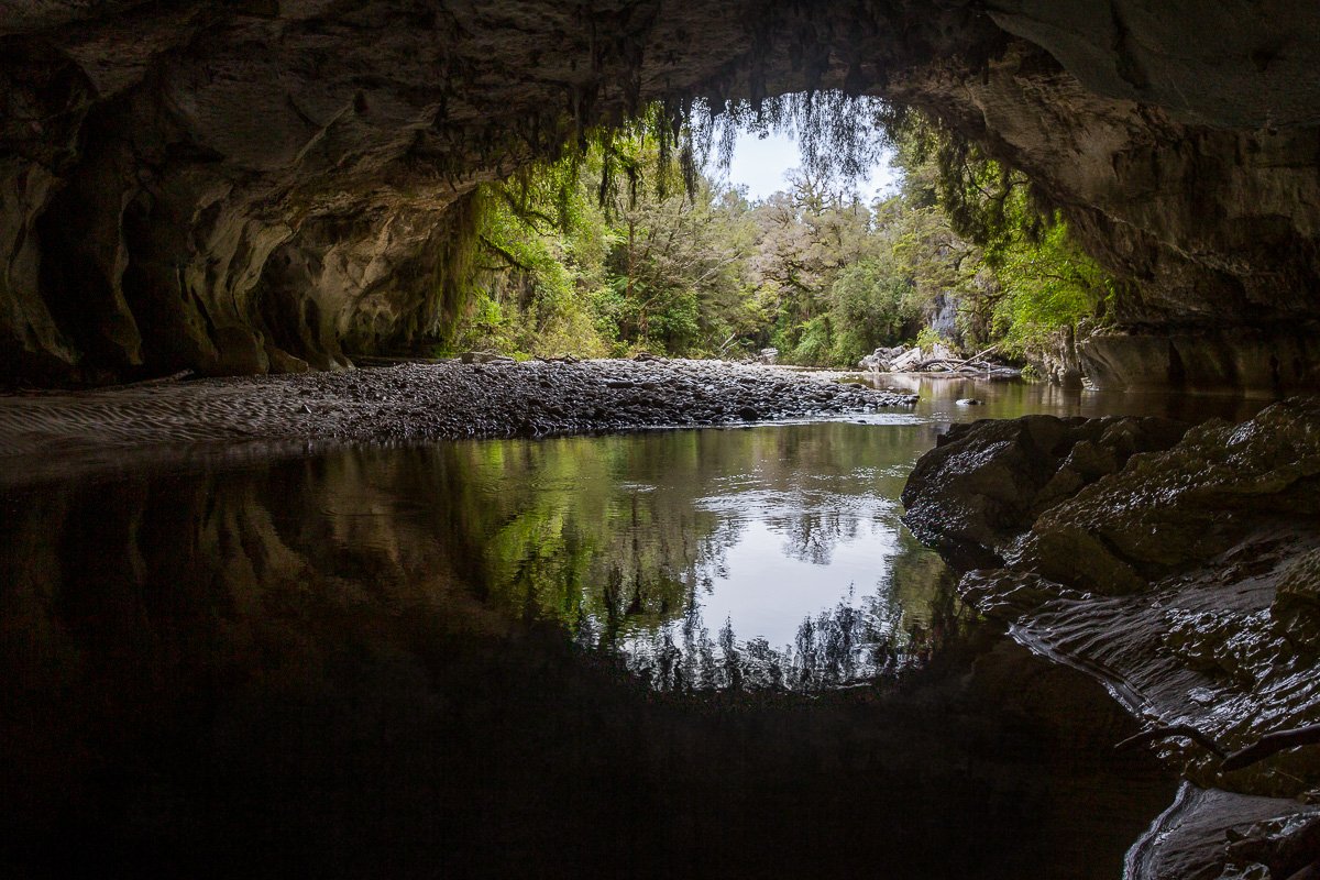 karamea-moria-gate-arch-walk-new-zealand-south-island-oparara-basin.jpg