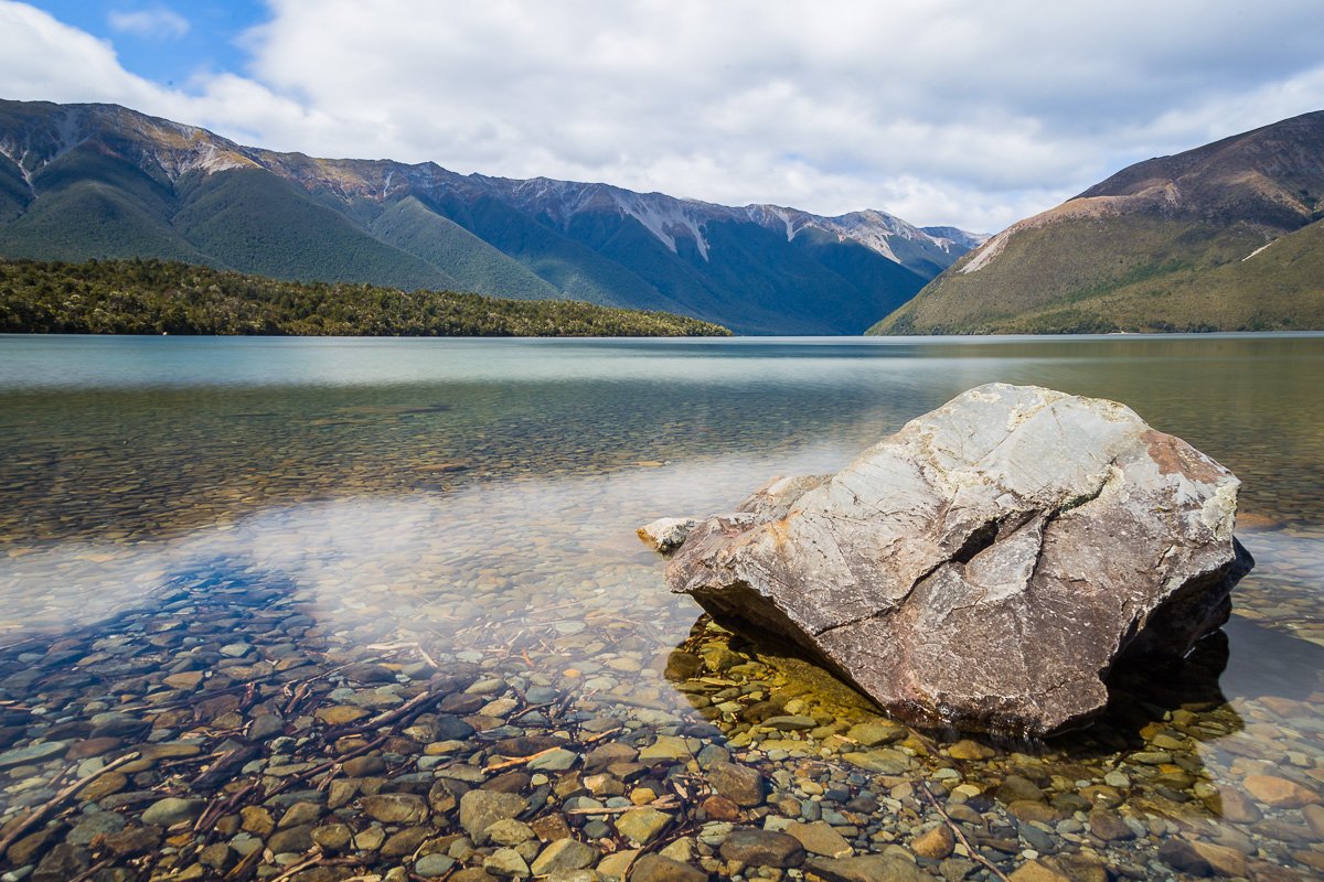 nelson-lakes-national-park-south-island-NZ-new-zealand-rotoroa-lake-landscape.jpg