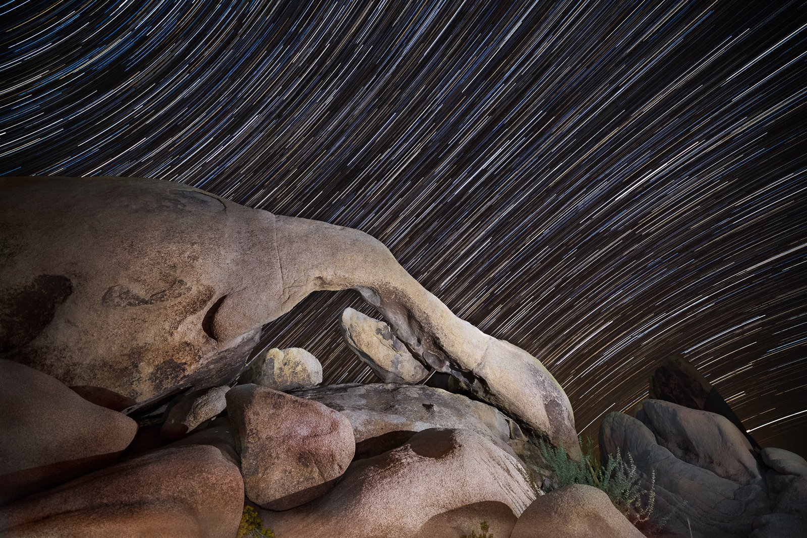 star-trails-joshua-tree-national-park-arch-rock-california-CA-night-sky.jpg