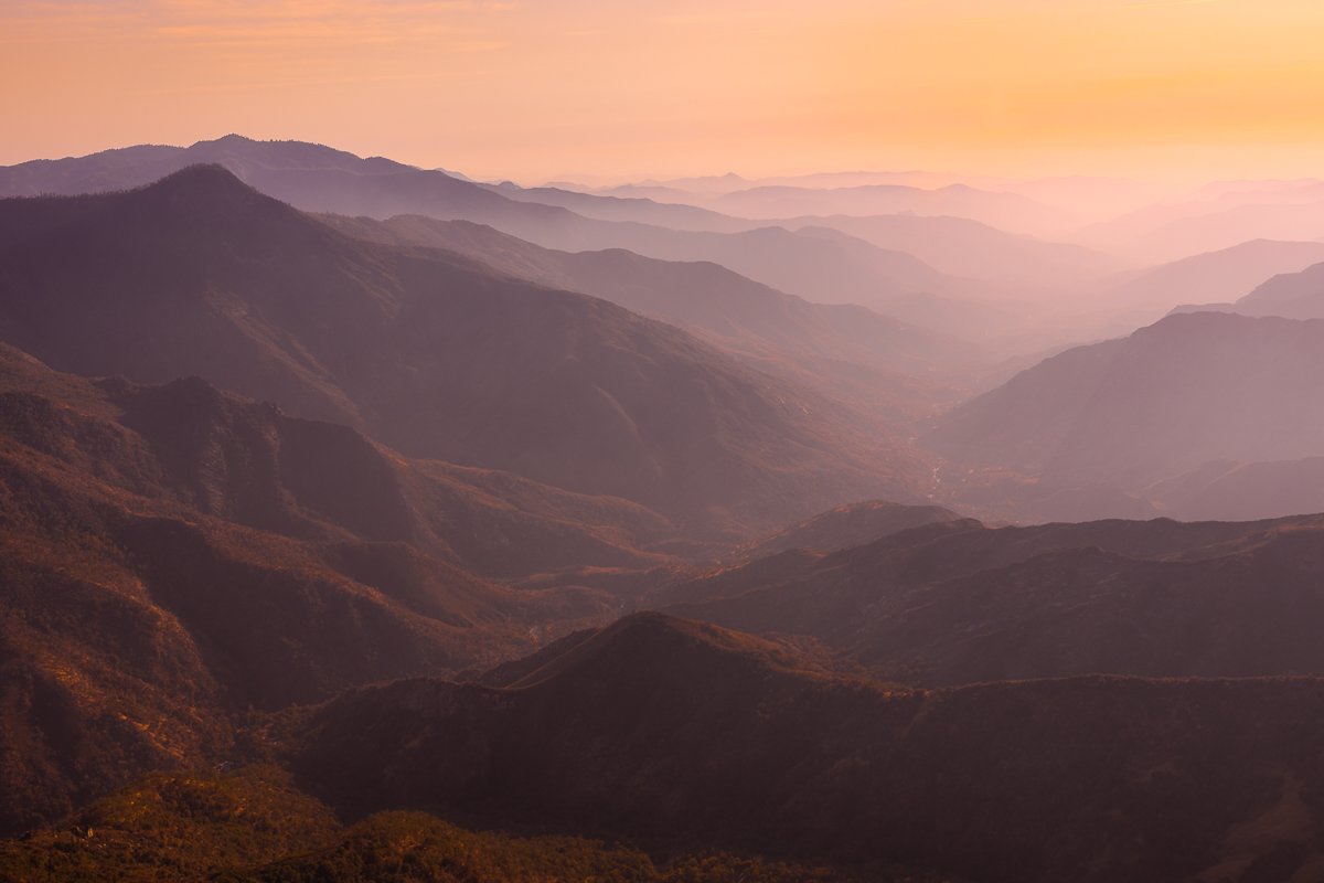 moro-rock-sequoia-national-park-view-haze-purple-orange-landscape-photographer-light-sunset.jpg