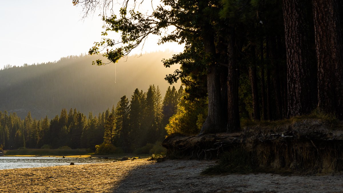 hume-lake-kings-canyon-national-park-sunset-golden-light-hour-backlit-photography-blog-photo-inspiration-travel.jpg