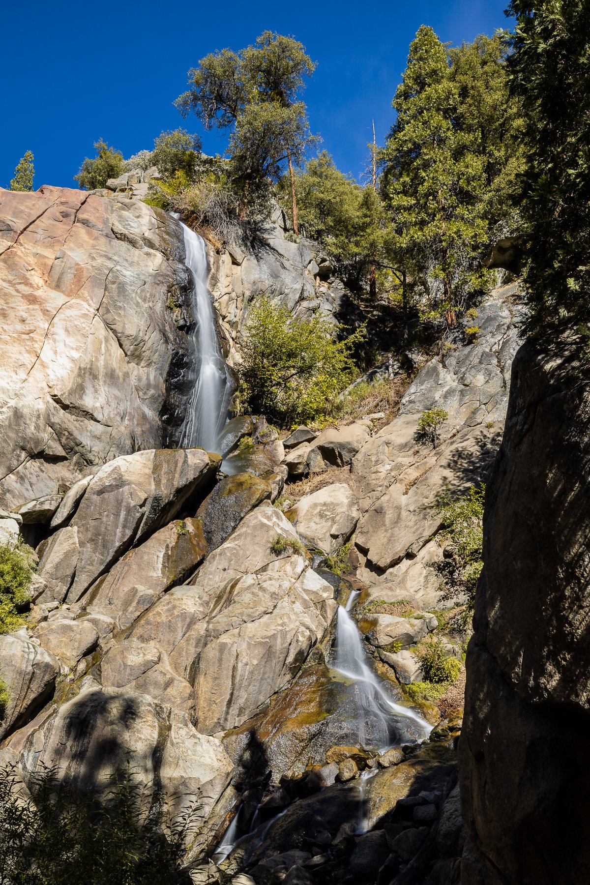 waterfall-kings-canyon-national-park-grizzly-falls-long-exposure-forest-entrance-NP-california.jpg