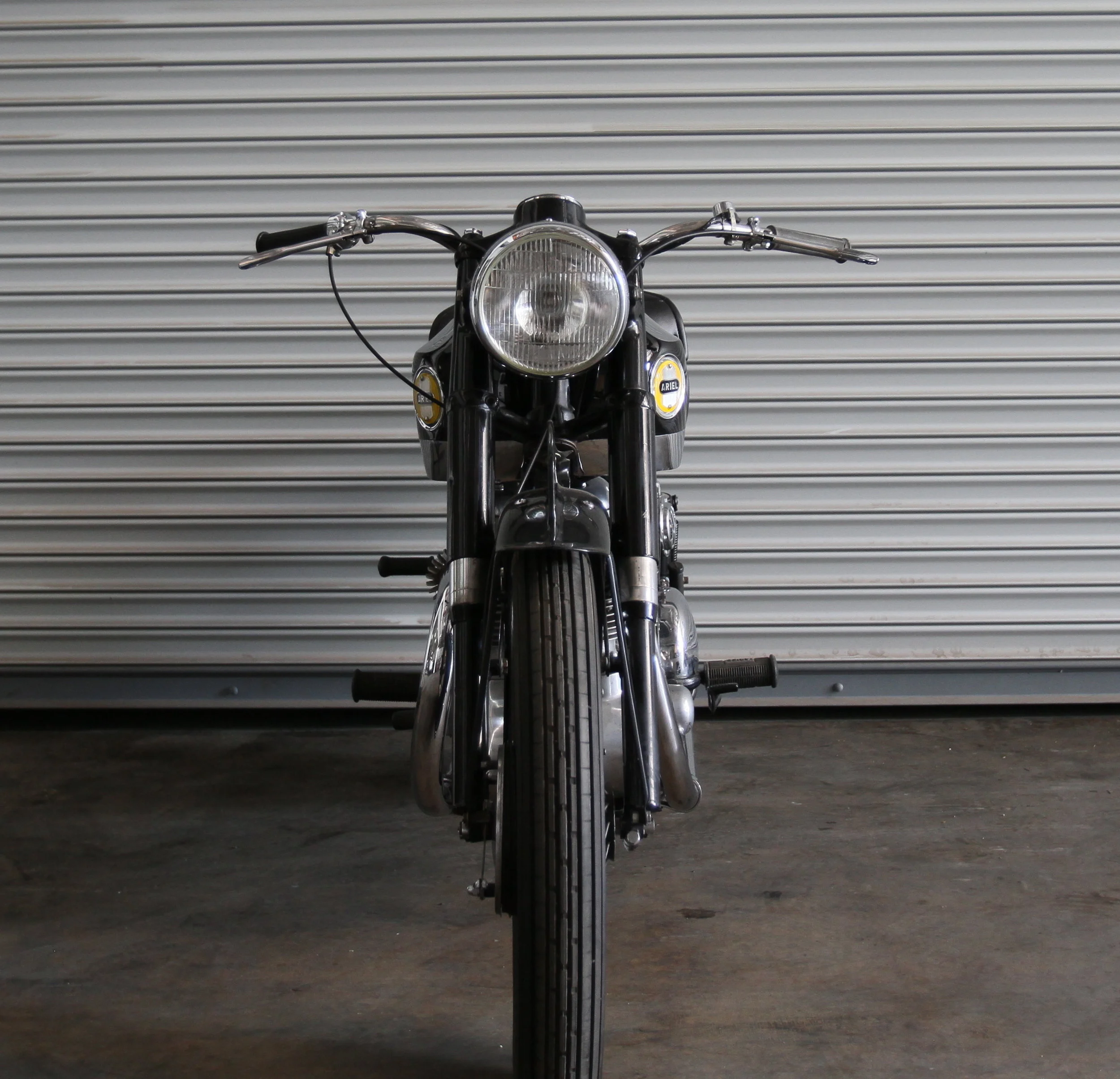 AmericanPictureCars_1956ArielSquare4-5.JPG