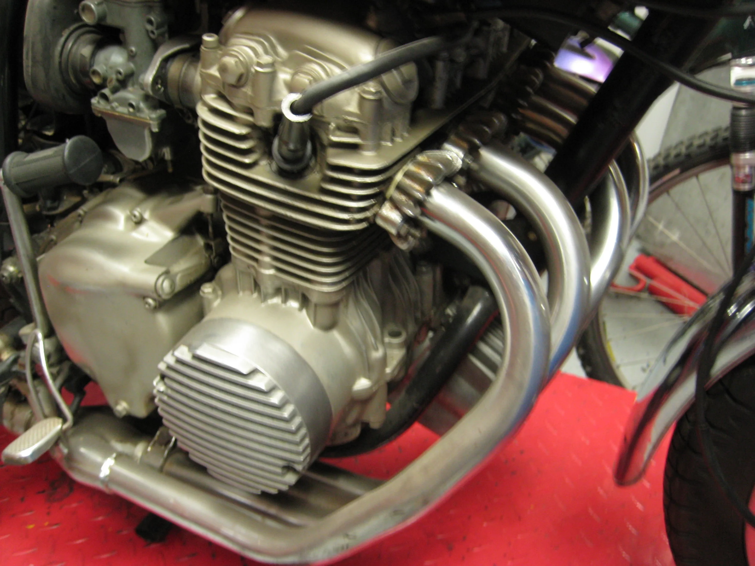 AmericanPictureCars_1976HondaCB350-3.JPG