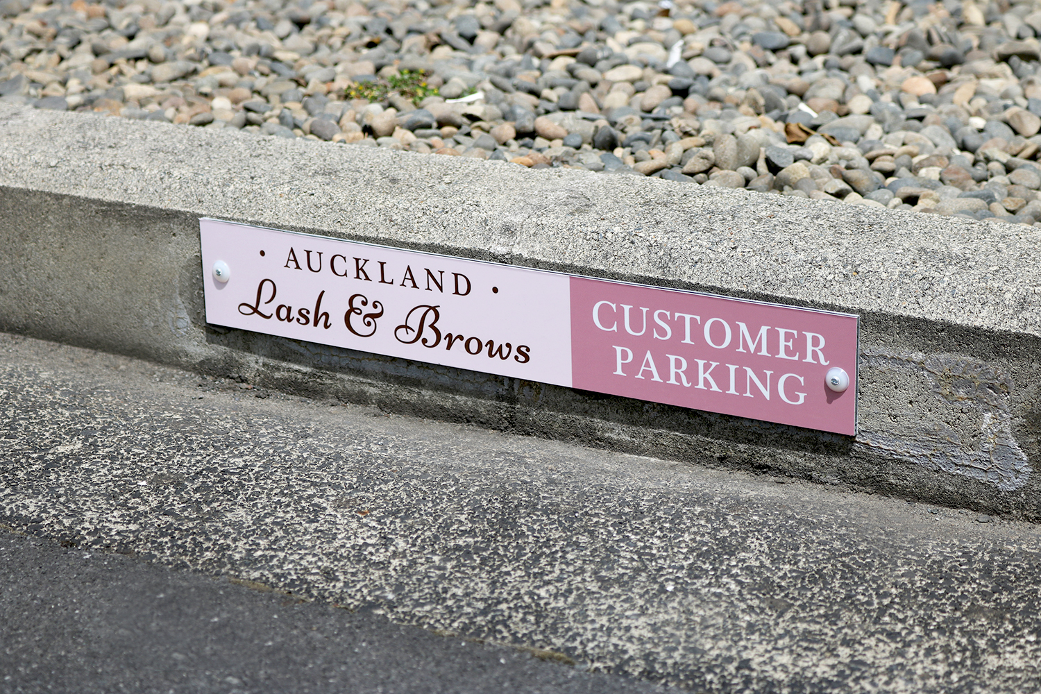 Auckland Lash & Brows Parking Signage