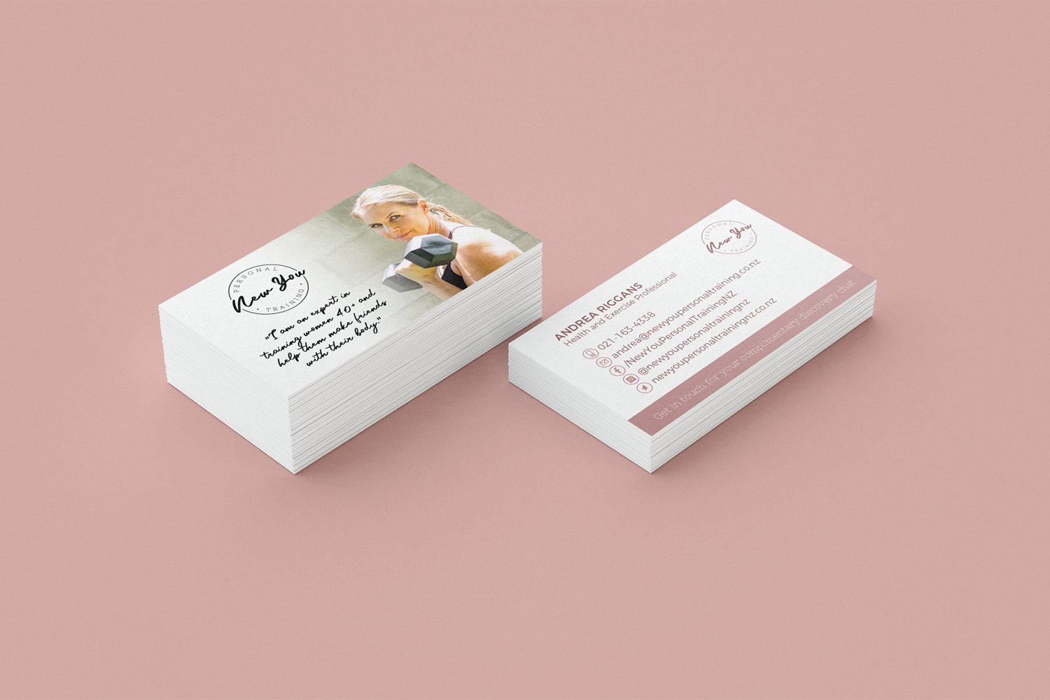 minimal-mockup-featuring-two-business-card-packs-45-el.png