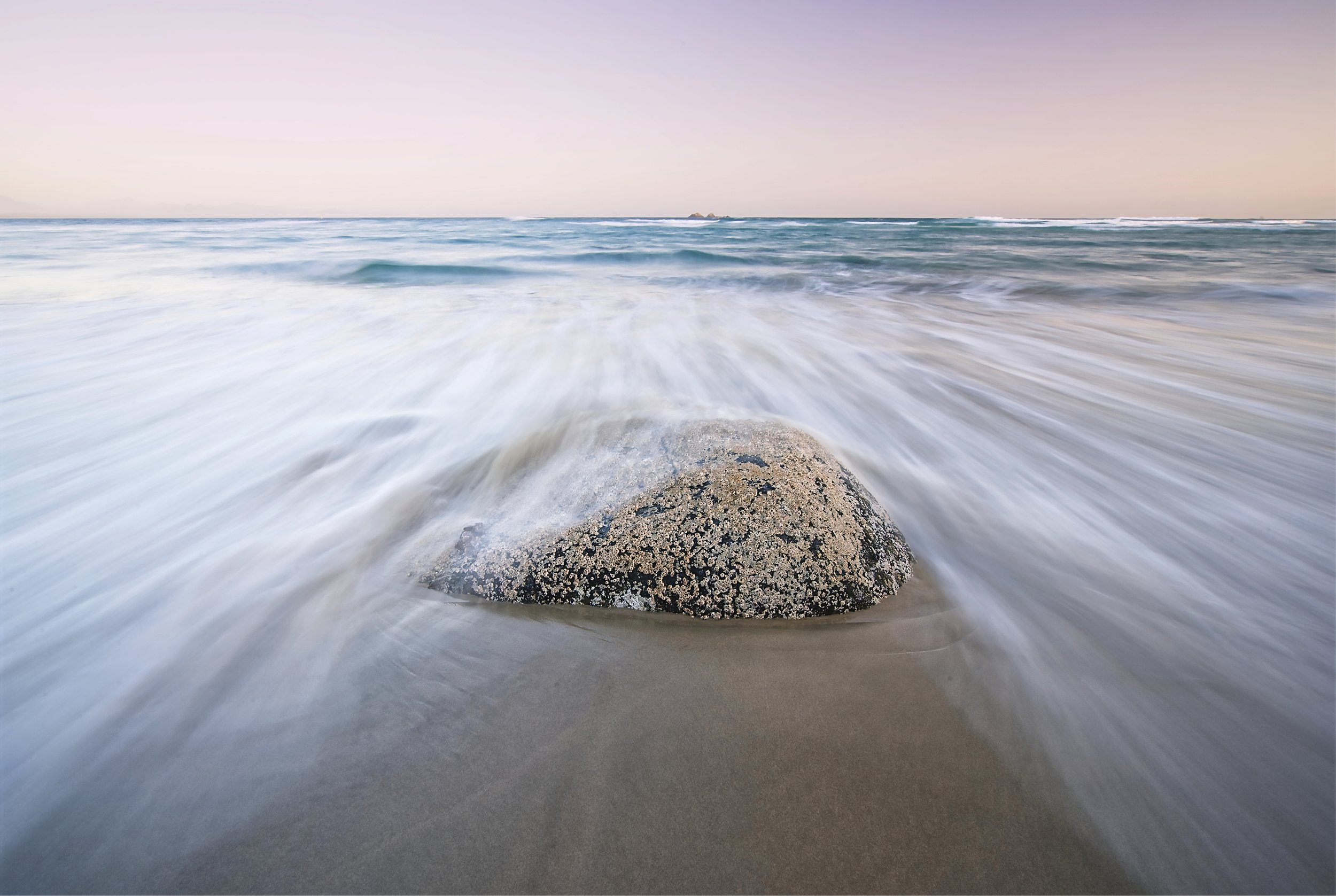 Wategos Beach New Zealand.jpg