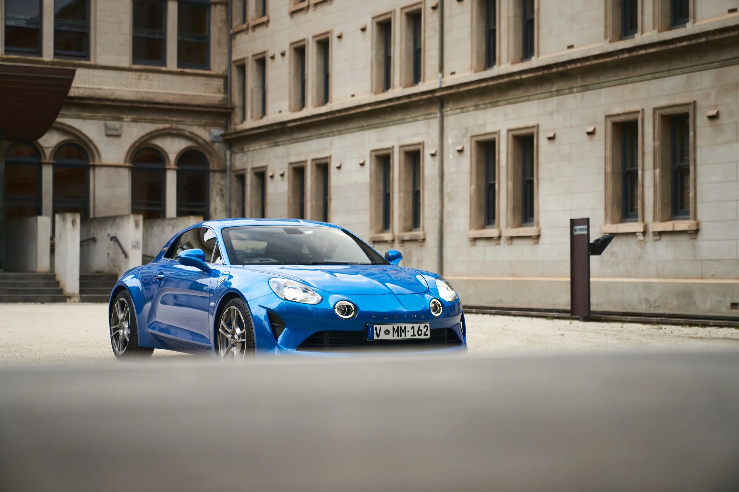 Weribee Mansion Melbourne.jpg