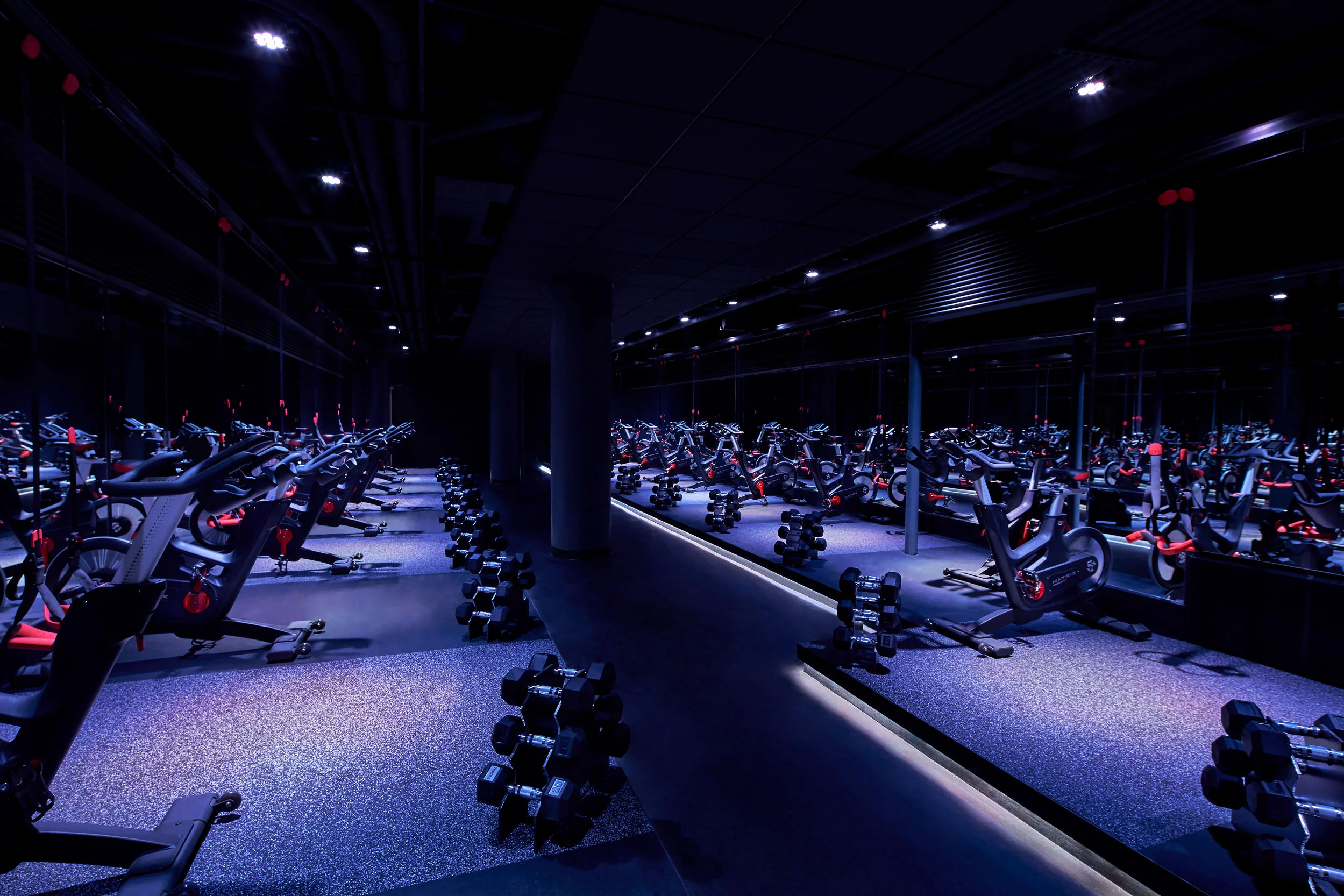 SweatBox 22121.jpg