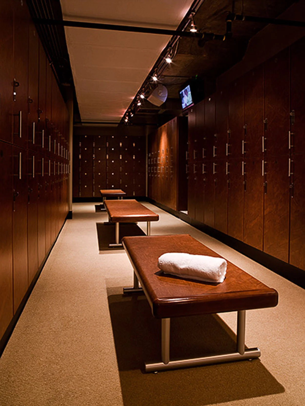 Bathroom-Womens-3.jpg