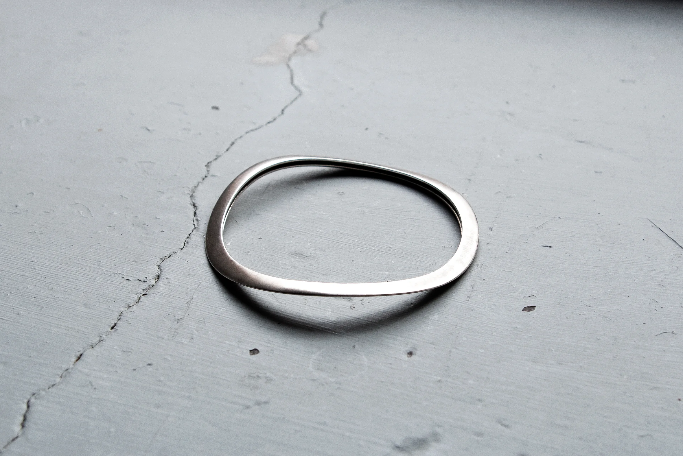 Wave_bangle01.jpg