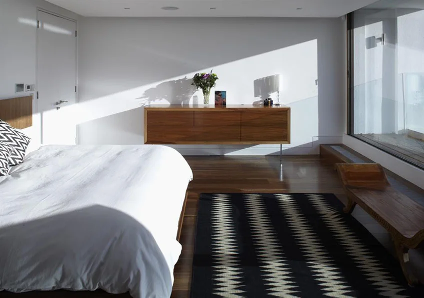 white_lodge_09.jpg
