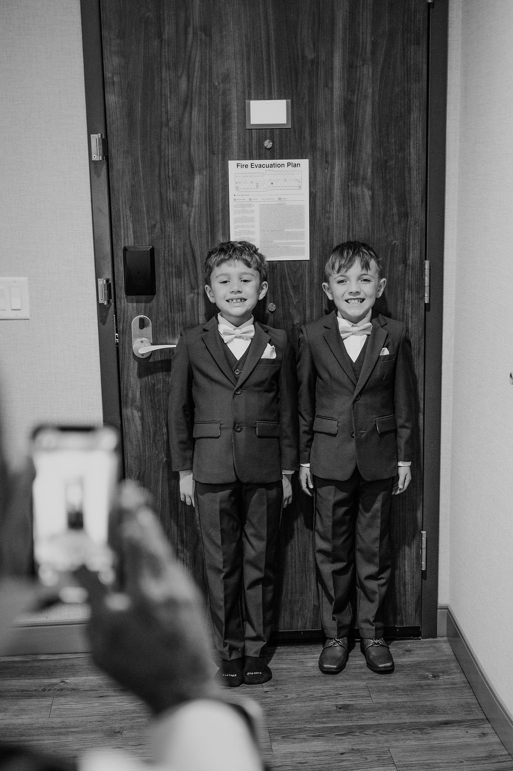 Emily&Jacob_Tara_0023-2.jpg