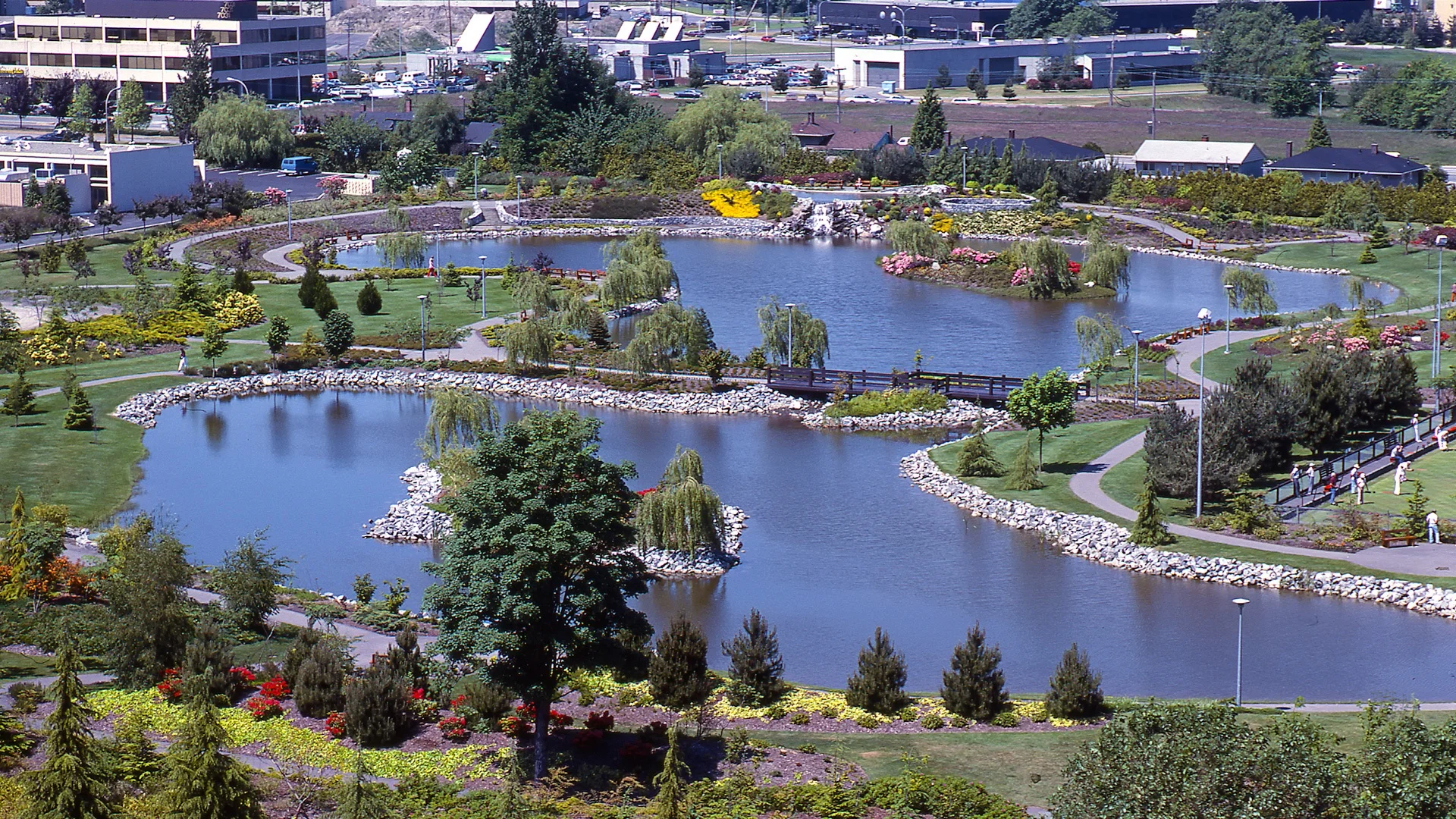 Slide007.jpg