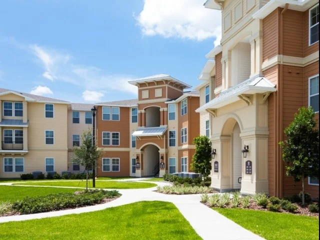 Landstar Park Apartments — 15 lightyears
