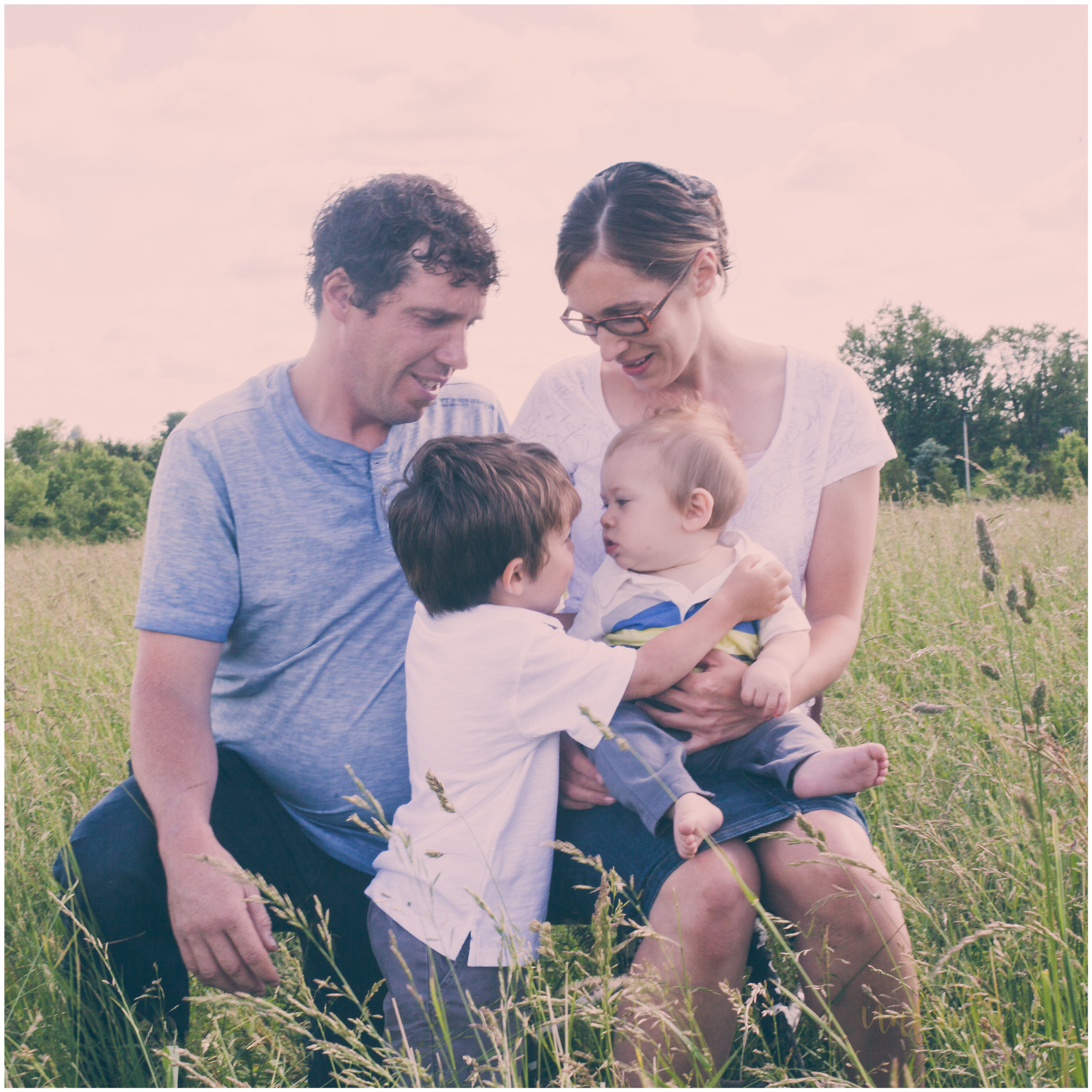 Family Photography in Field