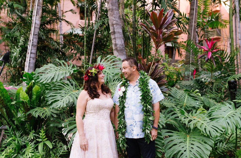 hawaii_oahu_beach_wedding_chelseadierphotography_0007.jpg