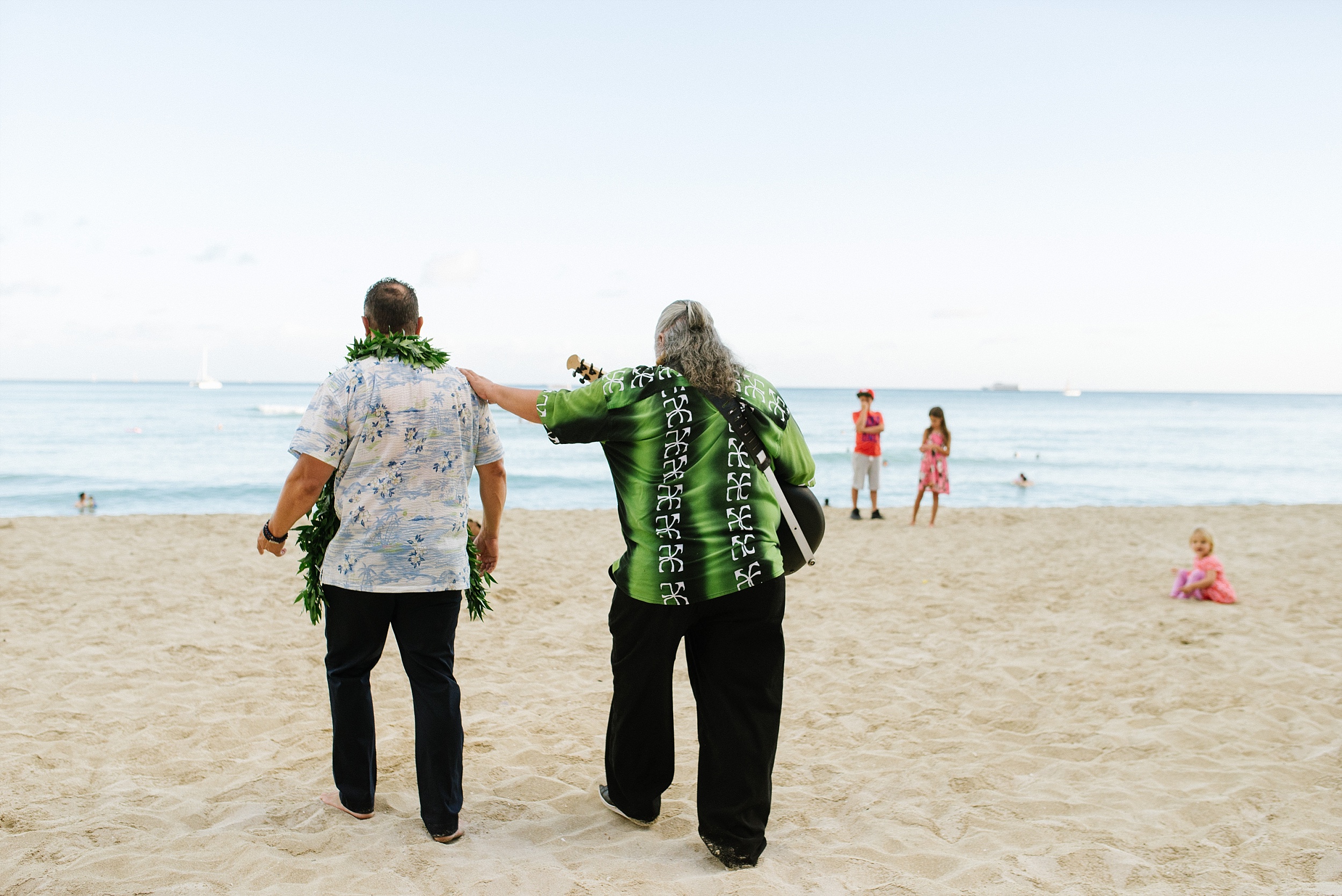 hawaii_oahu_beach_wedding_chelseadierphotography_0017.jpg