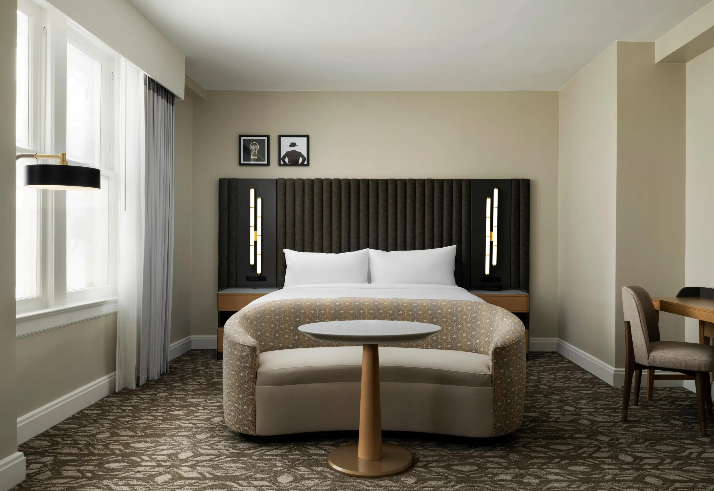 Guestroom Standard King.jpg
